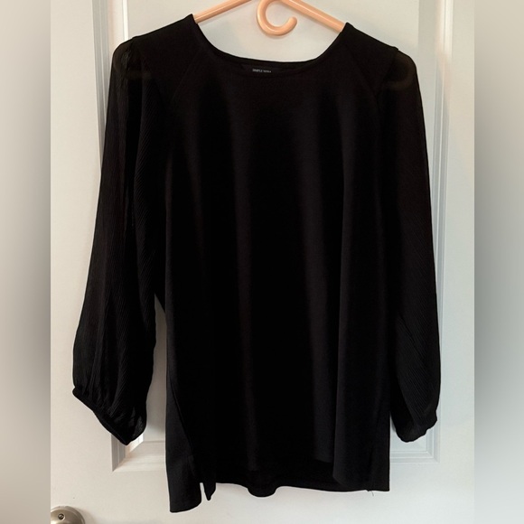 Simply Vera VeraWang Black Blouse with Sheer Balloon sleeves, Size XL - Picture 10 of 10